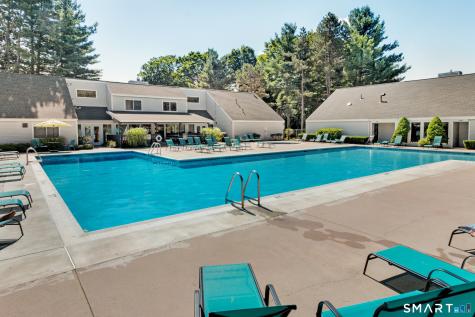 28 Glenview Drive Cromwell CT 06416
