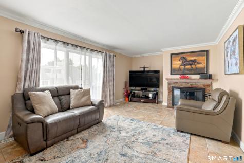 28 Glenview Drive Cromwell CT 06416