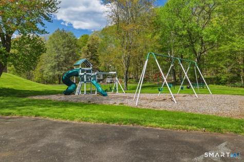 16 Esquire Drive Manchester CT 06042