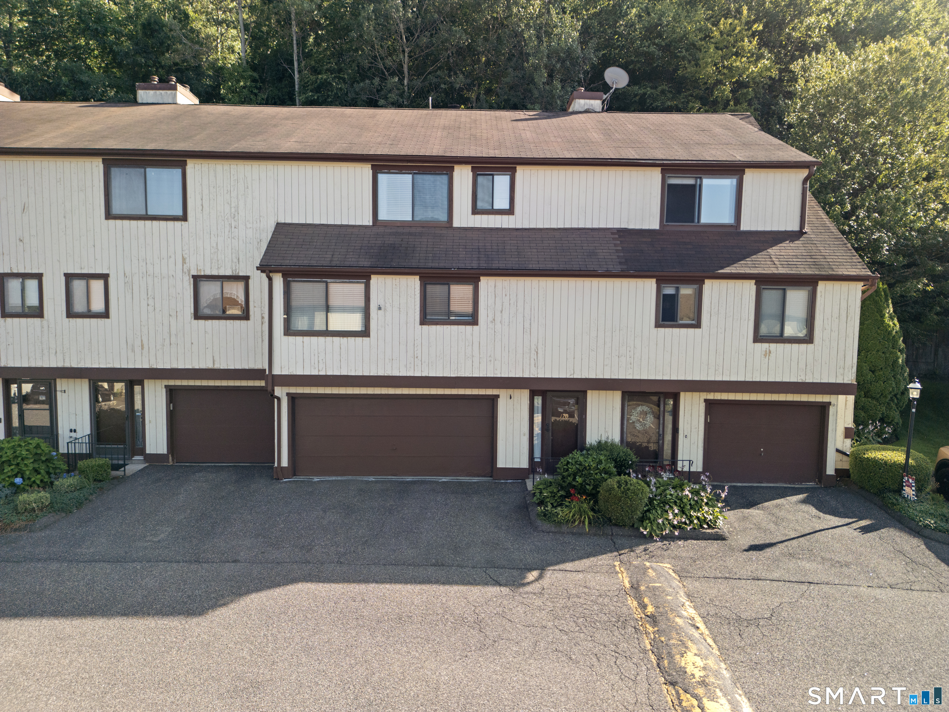 170 Beacon Hill Common Beacon Falls CT 06403