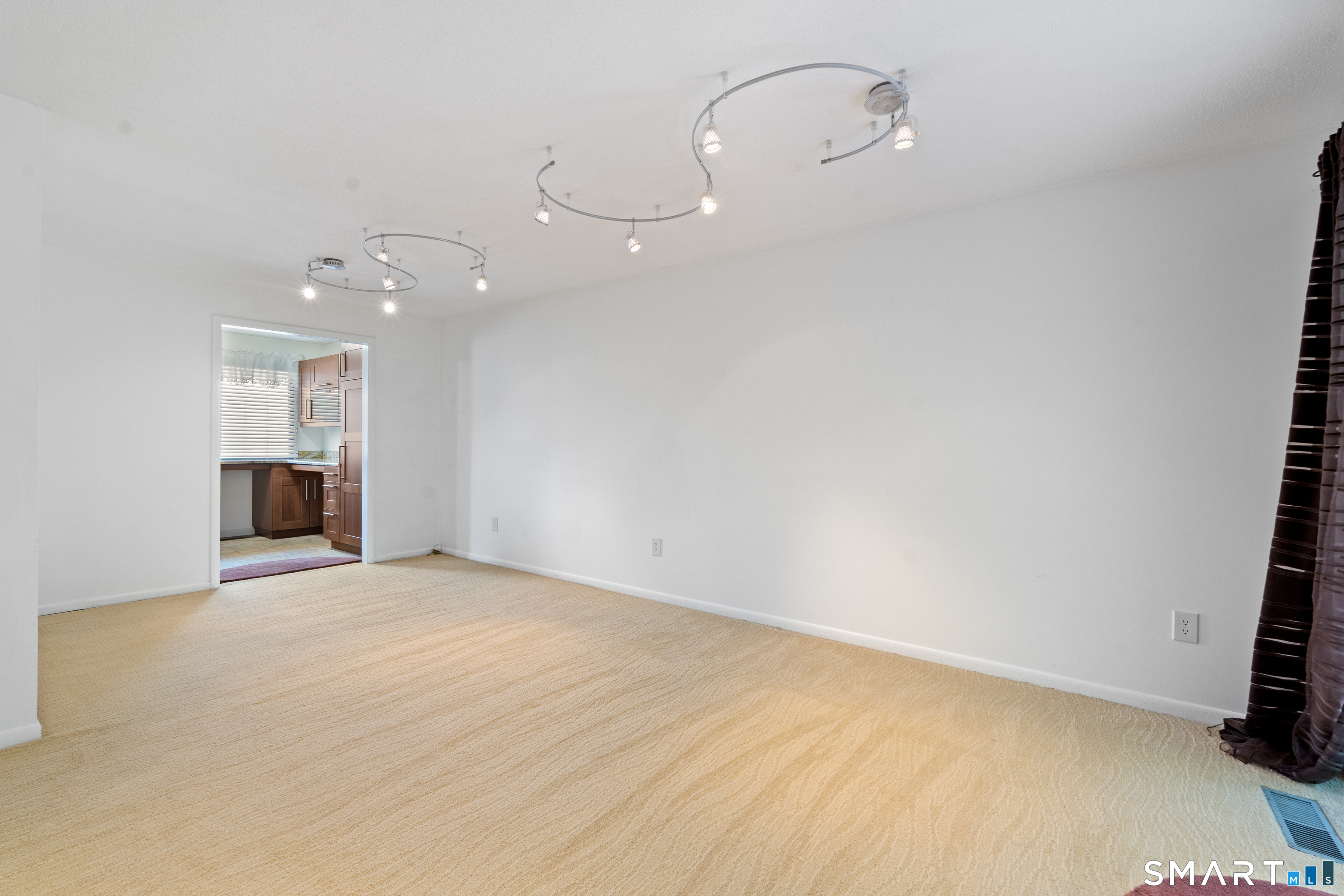 170 Beacon Hill Common Beacon Falls CT 06403