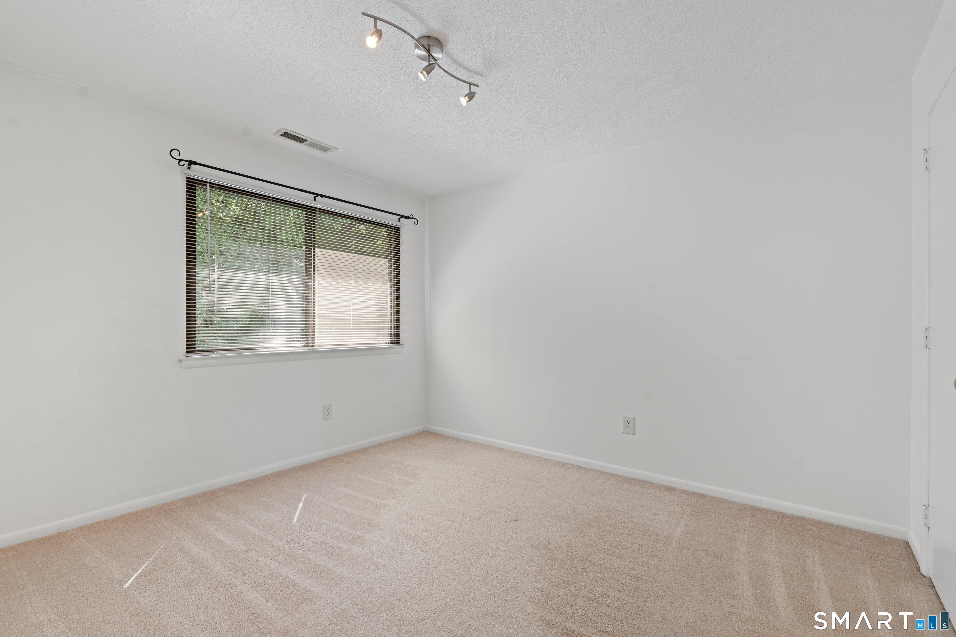 170 Beacon Hill Common Beacon Falls CT 06403