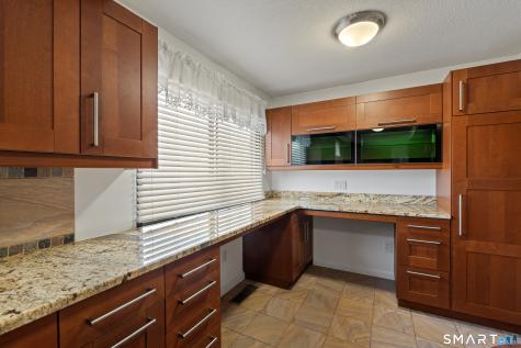 170 Beacon Hill Common Beacon Falls CT 06403