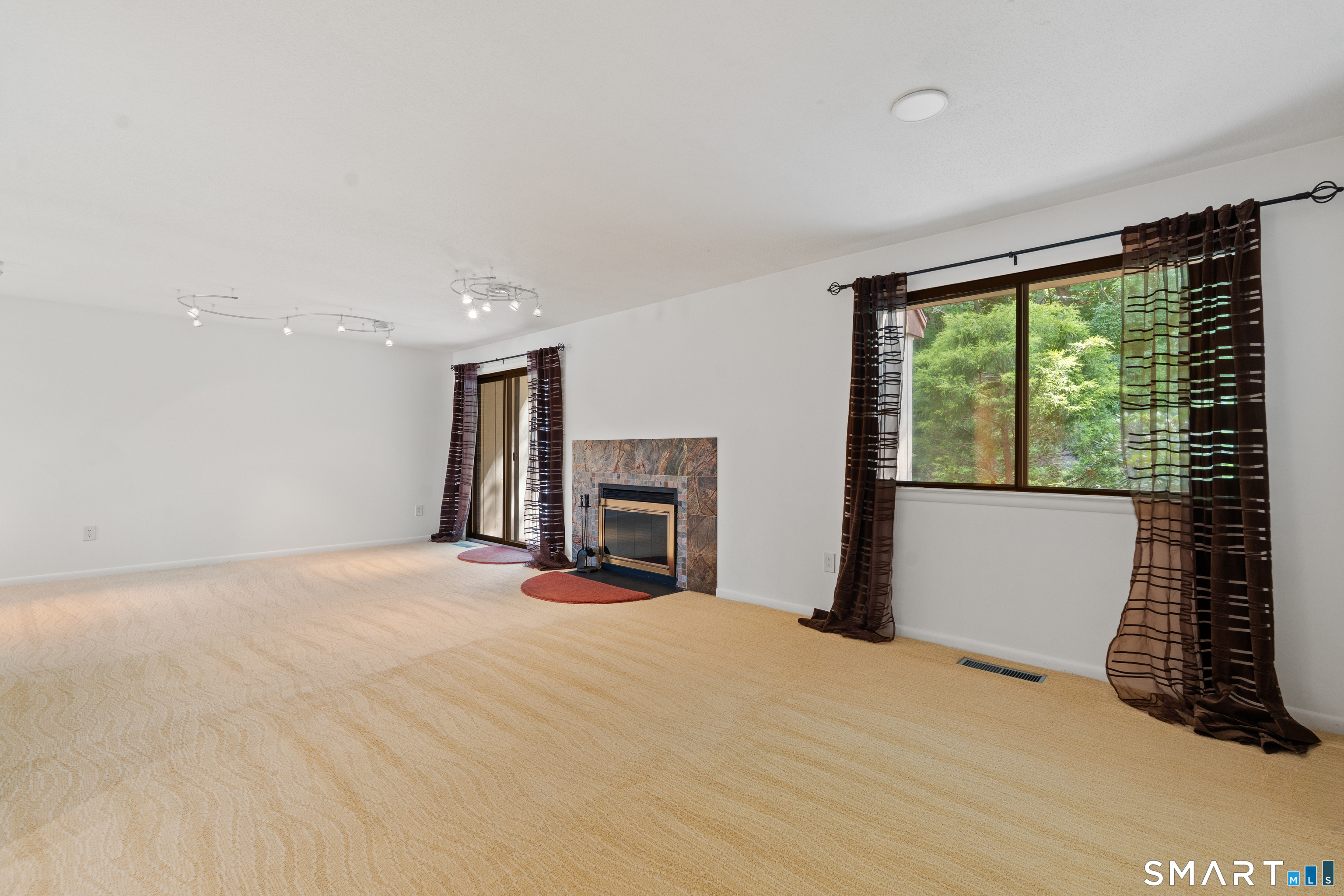 170 Beacon Hill Common Beacon Falls CT 06403
