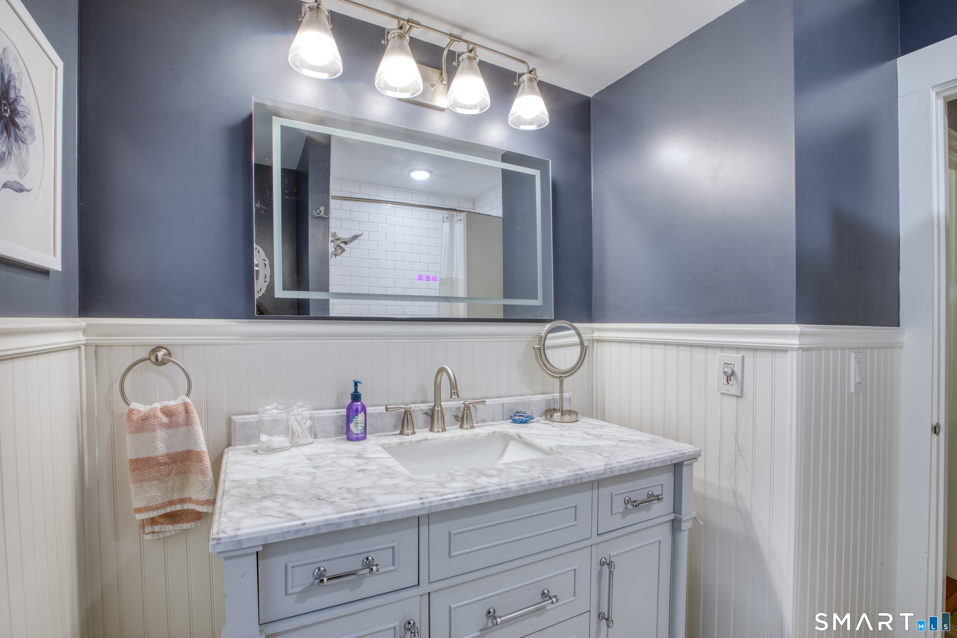 13 Algonquin Lane Stratford CT 06614
