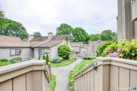 13 Algonquin Lane Stratford CT 06614