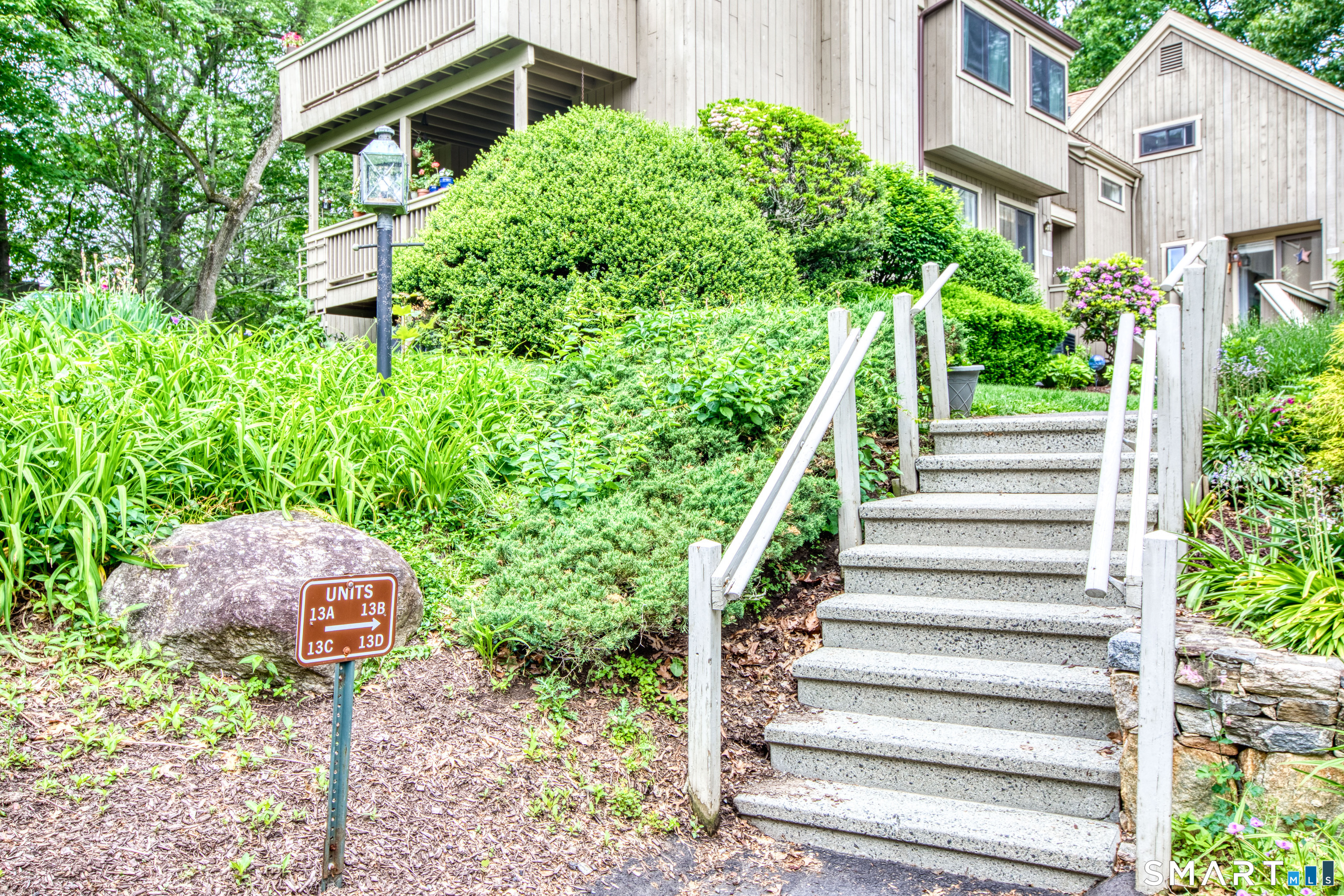 13 Algonquin Lane Stratford CT 06614