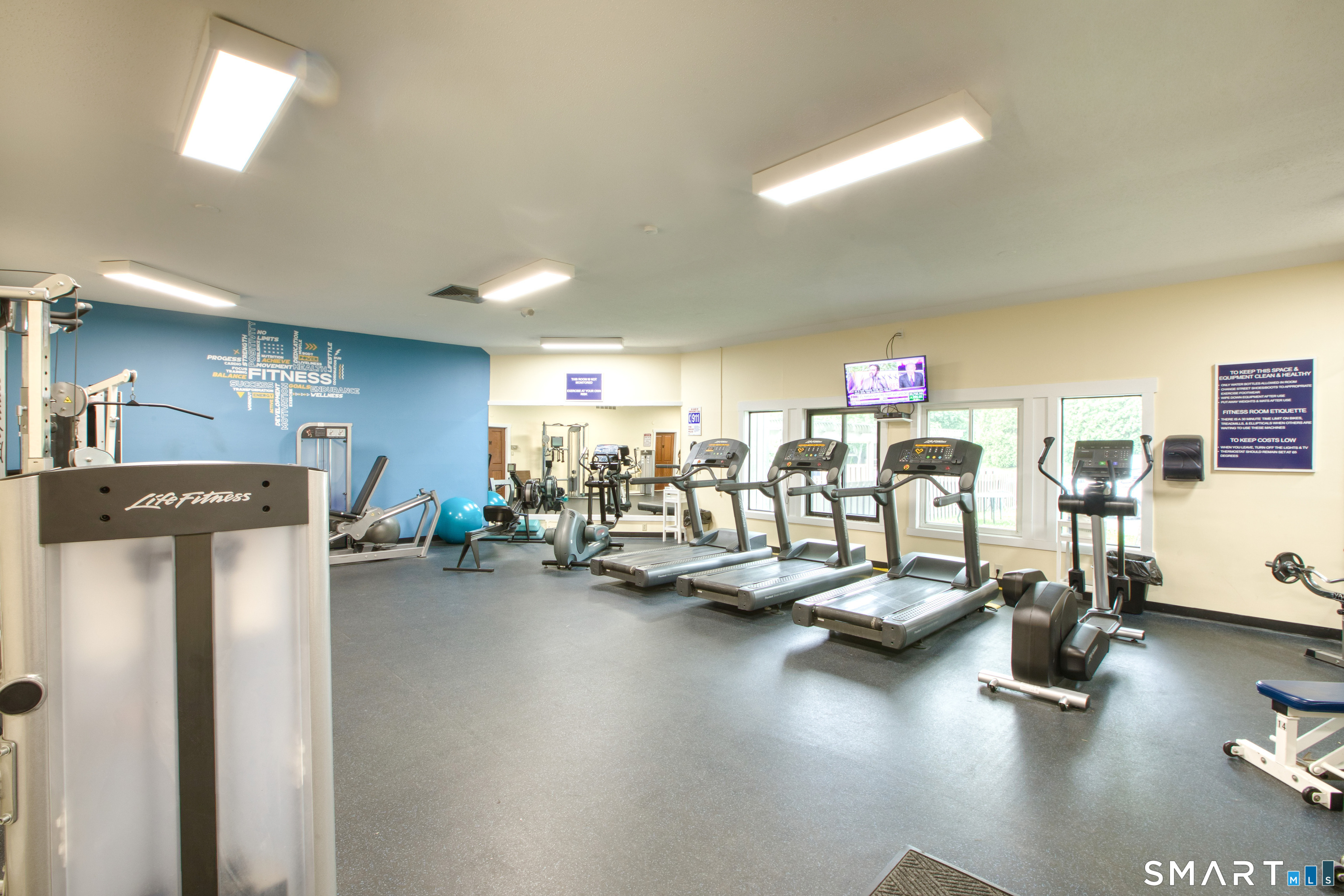 13 Algonquin Lane Stratford CT 06614