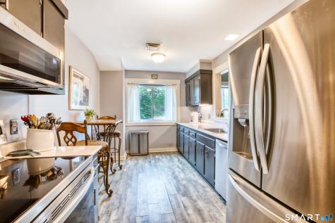 13 Algonquin Lane Stratford CT 06614