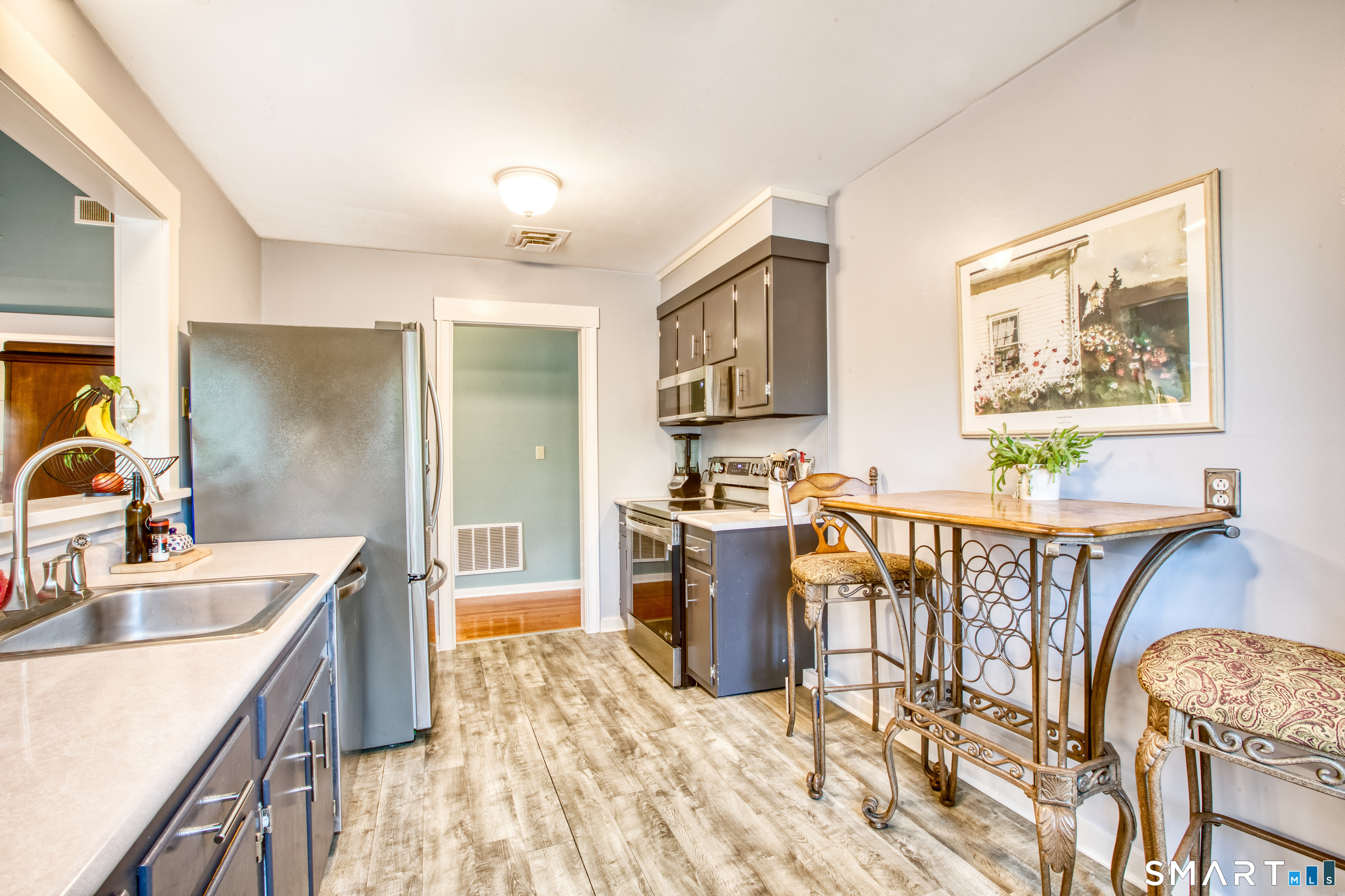 13 Algonquin Lane Stratford CT 06614