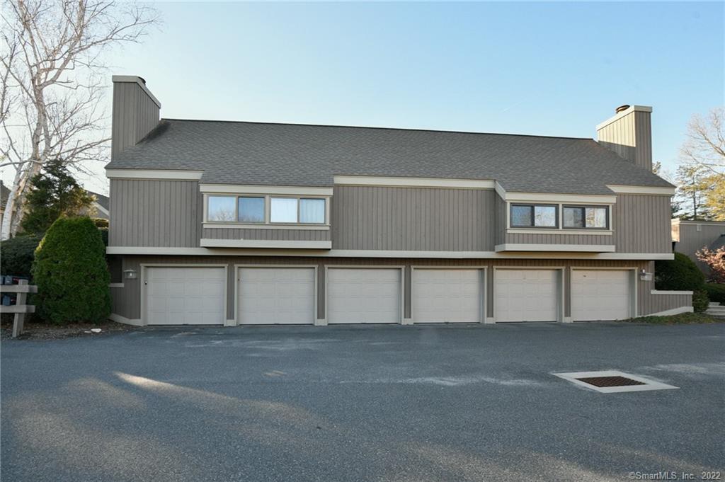 18 Heritage Circle Southbury CT 06488