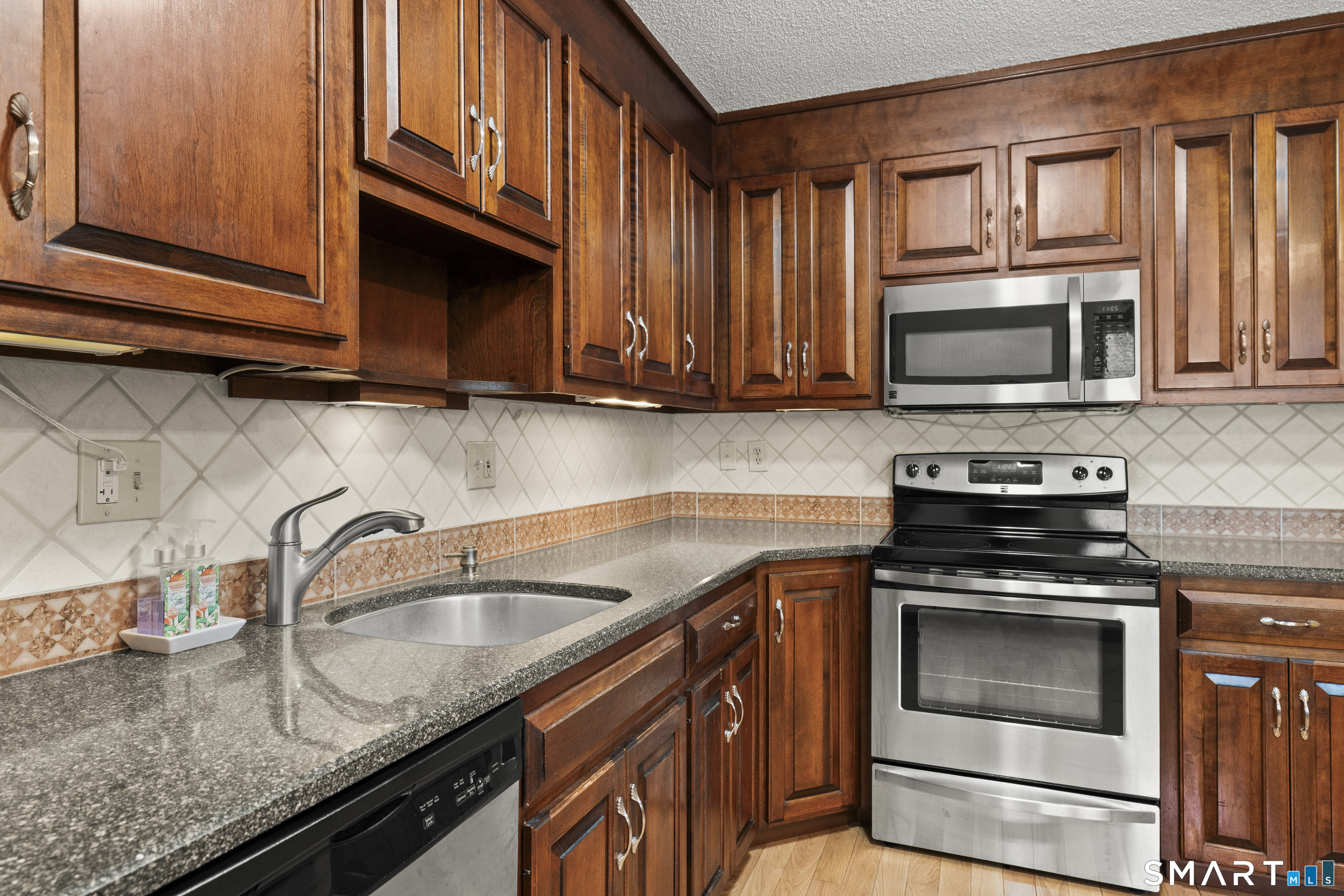 25 Candlewood Drive Enfield CT 06082