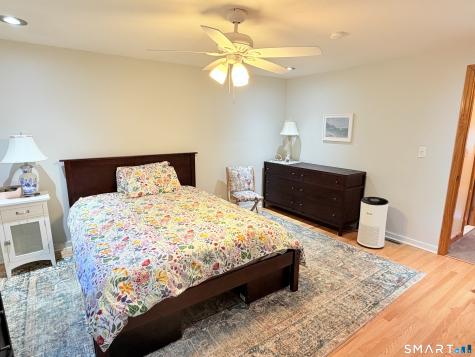 10 East Gate Lane Hamden CT 06514
