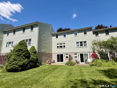 10 East Gate Lane Hamden CT 06514