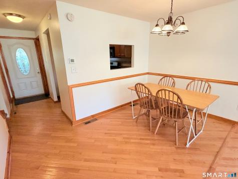 10 East Gate Lane Hamden CT 06514