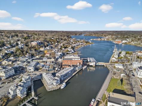 22 West Main Street Groton CT 06355