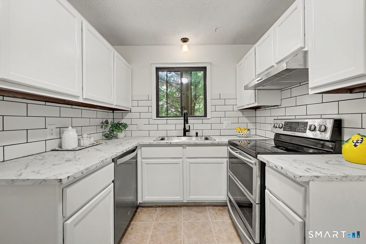 485 Heritage Village Southbury CT 06488