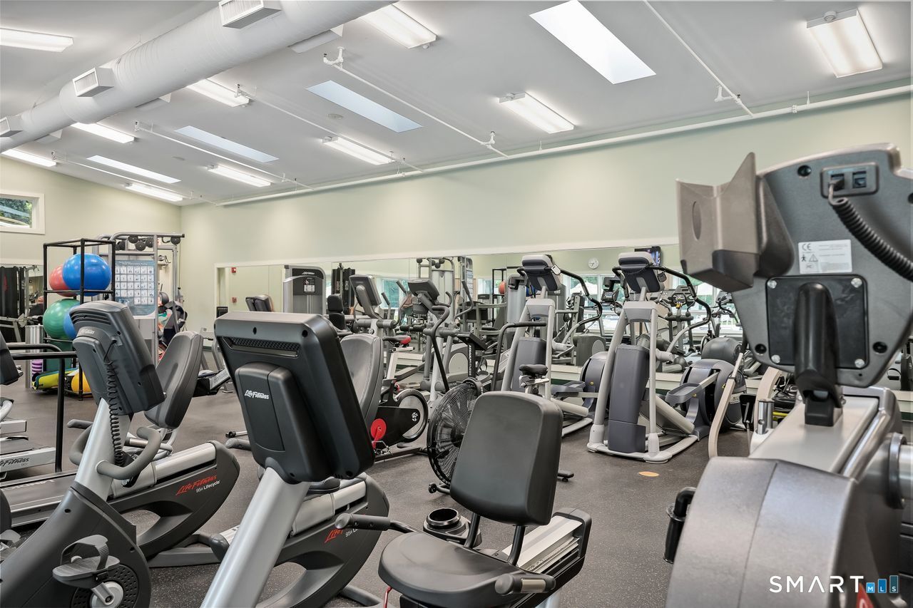 485 Heritage Village Southbury CT 06488
