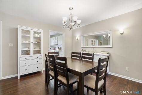 15 Brinley Way Newington CT 06111