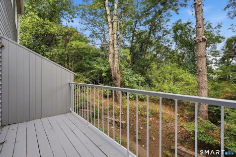 15 Brinley Way Newington CT 06111