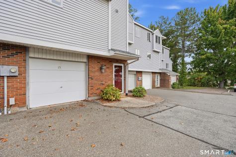 15 Brinley Way Newington CT 06111