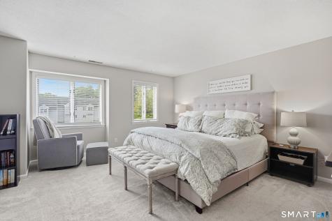 15 Brinley Way Newington CT 06111