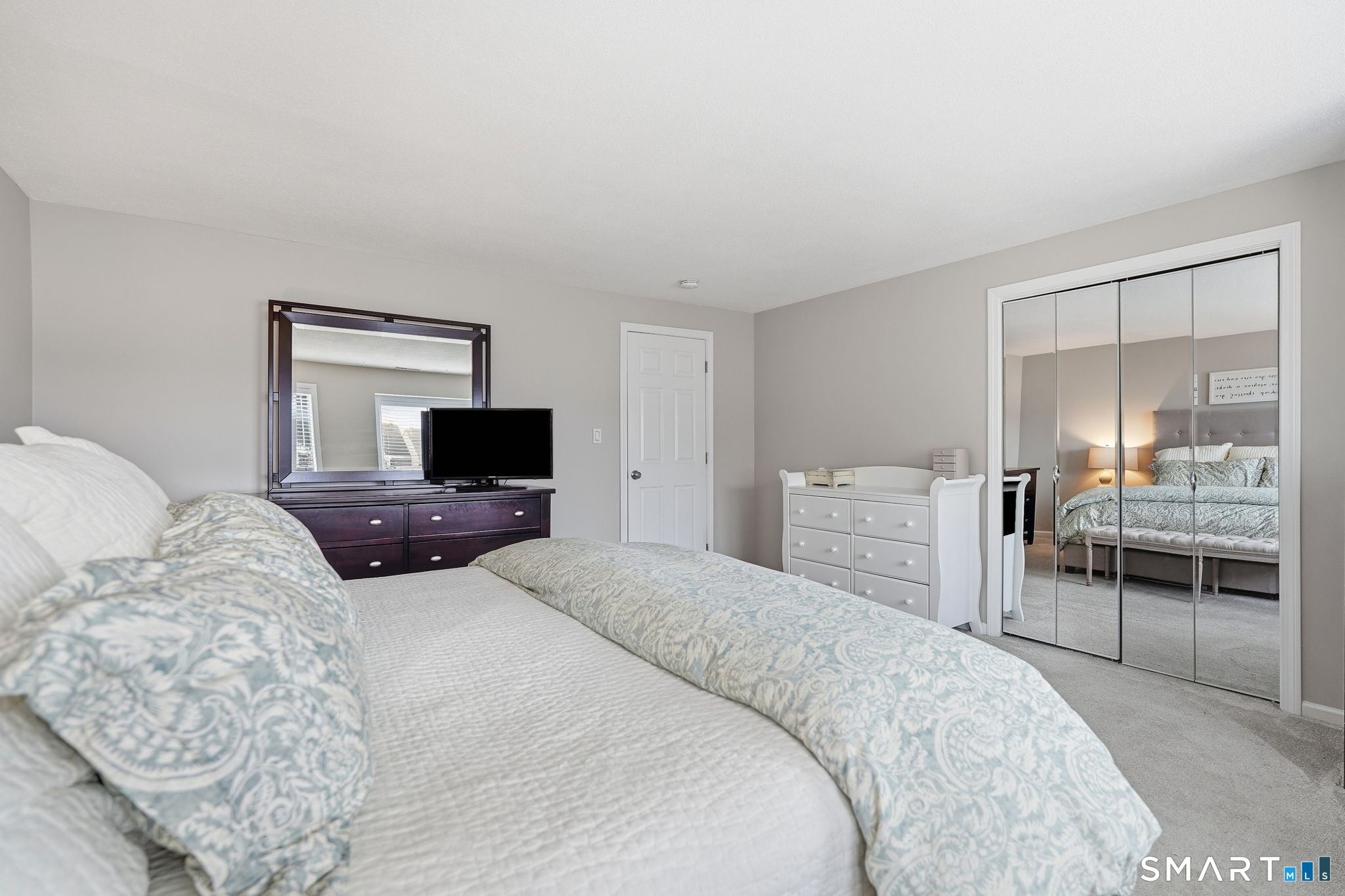 15 Brinley Way Newington CT 06111