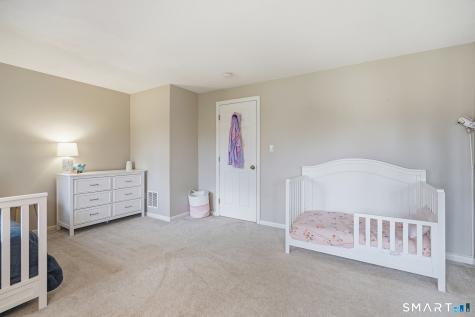 15 Brinley Way Newington CT 06111