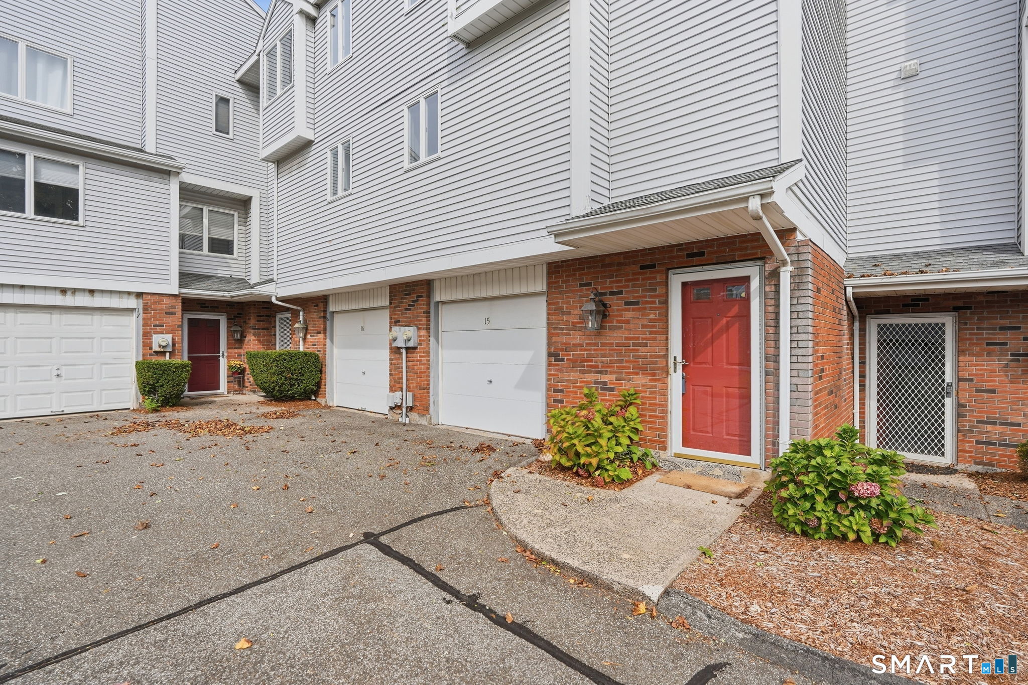 15 Brinley Way Newington CT 06111