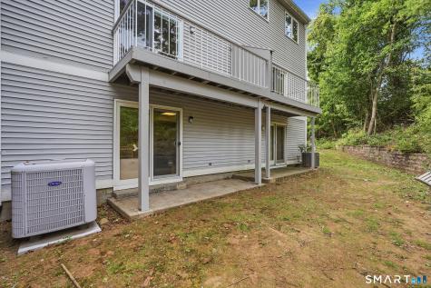 15 Brinley Way Newington CT 06111