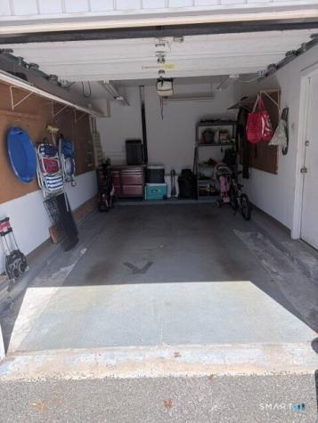 15 Brinley Way Newington CT 06111