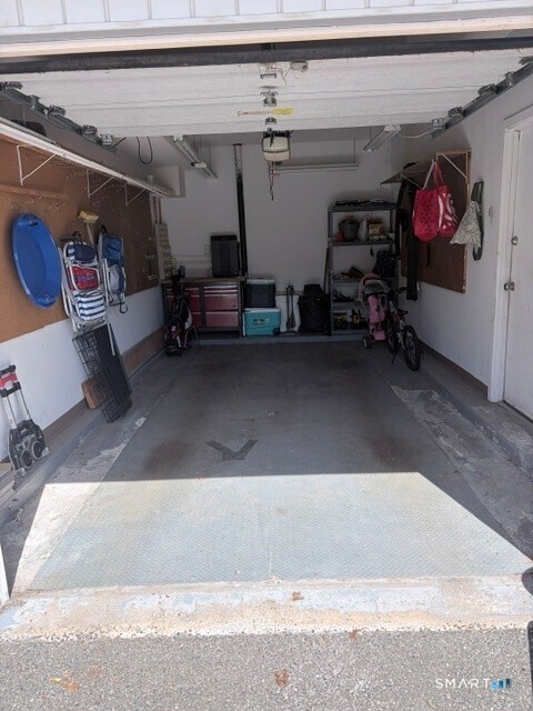 15 Brinley Way Newington CT 06111