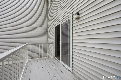 15 Brinley Way Newington CT 06111
