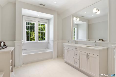 2 Settlers Trail Darien CT 06820