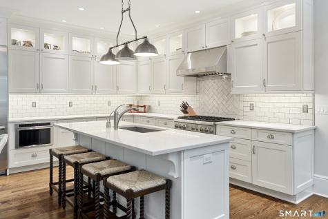 2 Settlers Trail Darien CT 06820