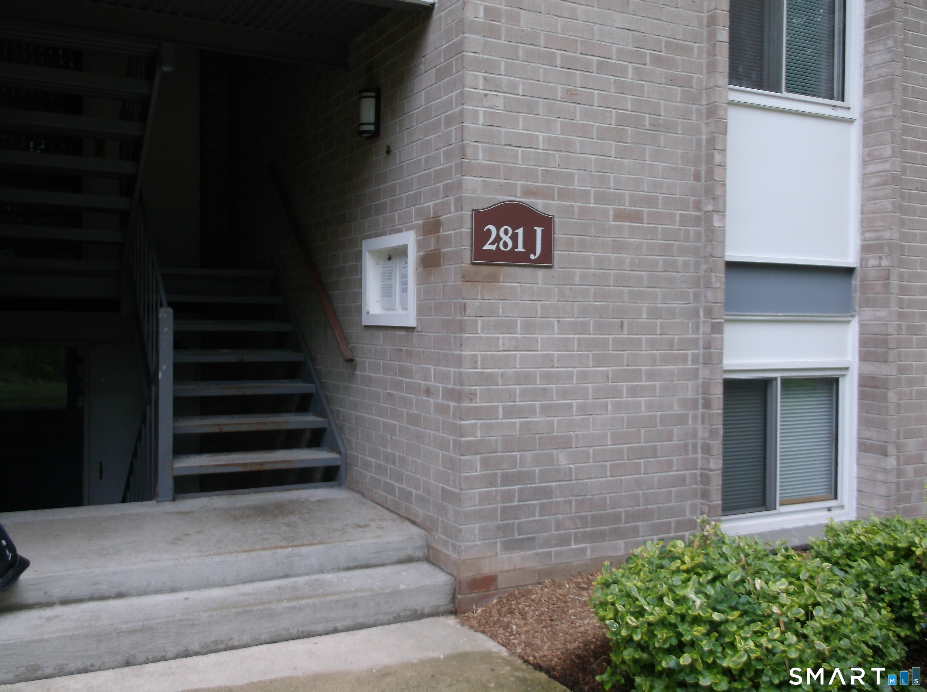 281 Gardner Avenue New London CT 06320
