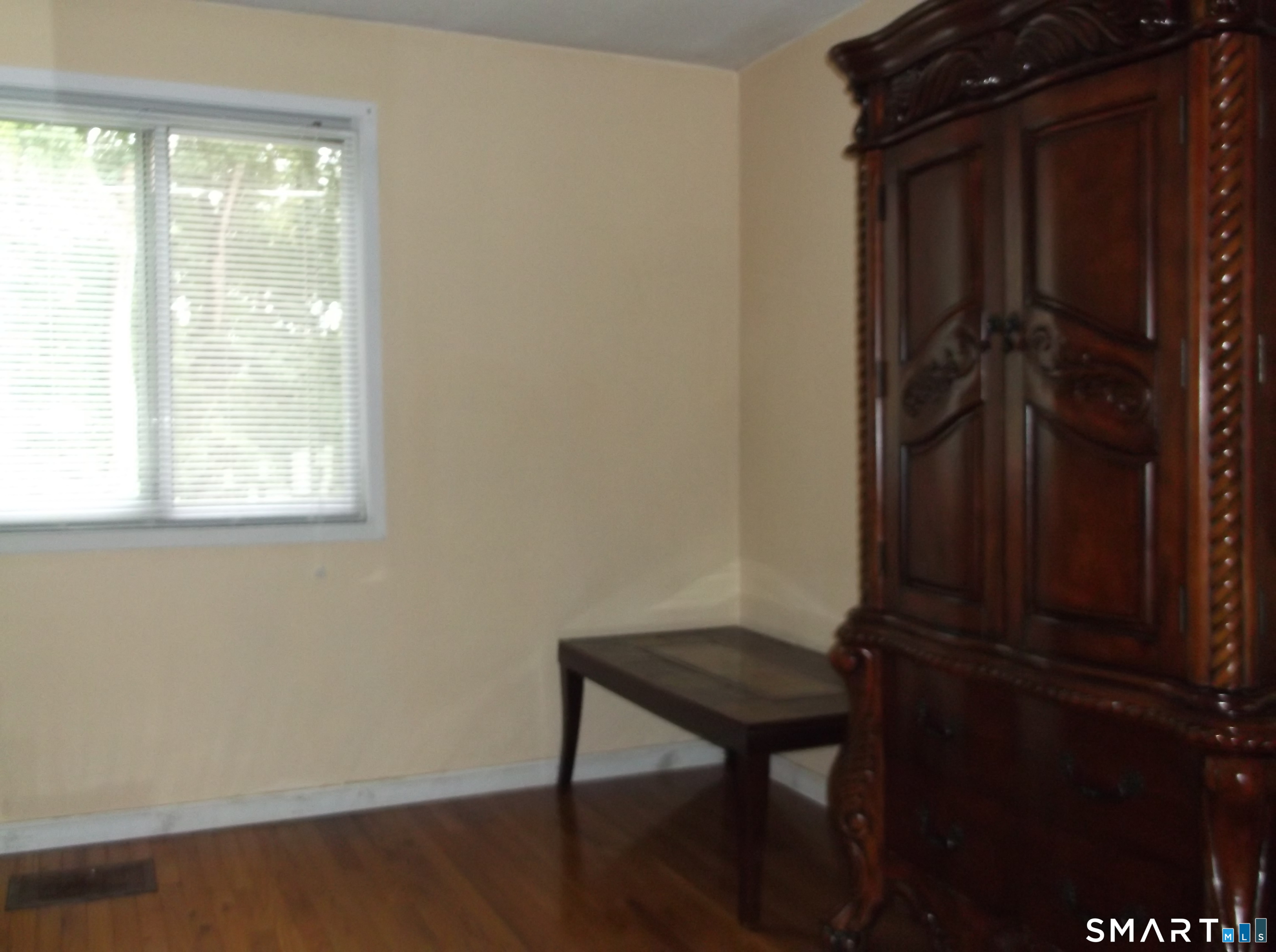 281 Gardner Avenue New London CT 06320