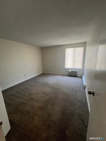 6 Hamre Lane Branford CT 06405