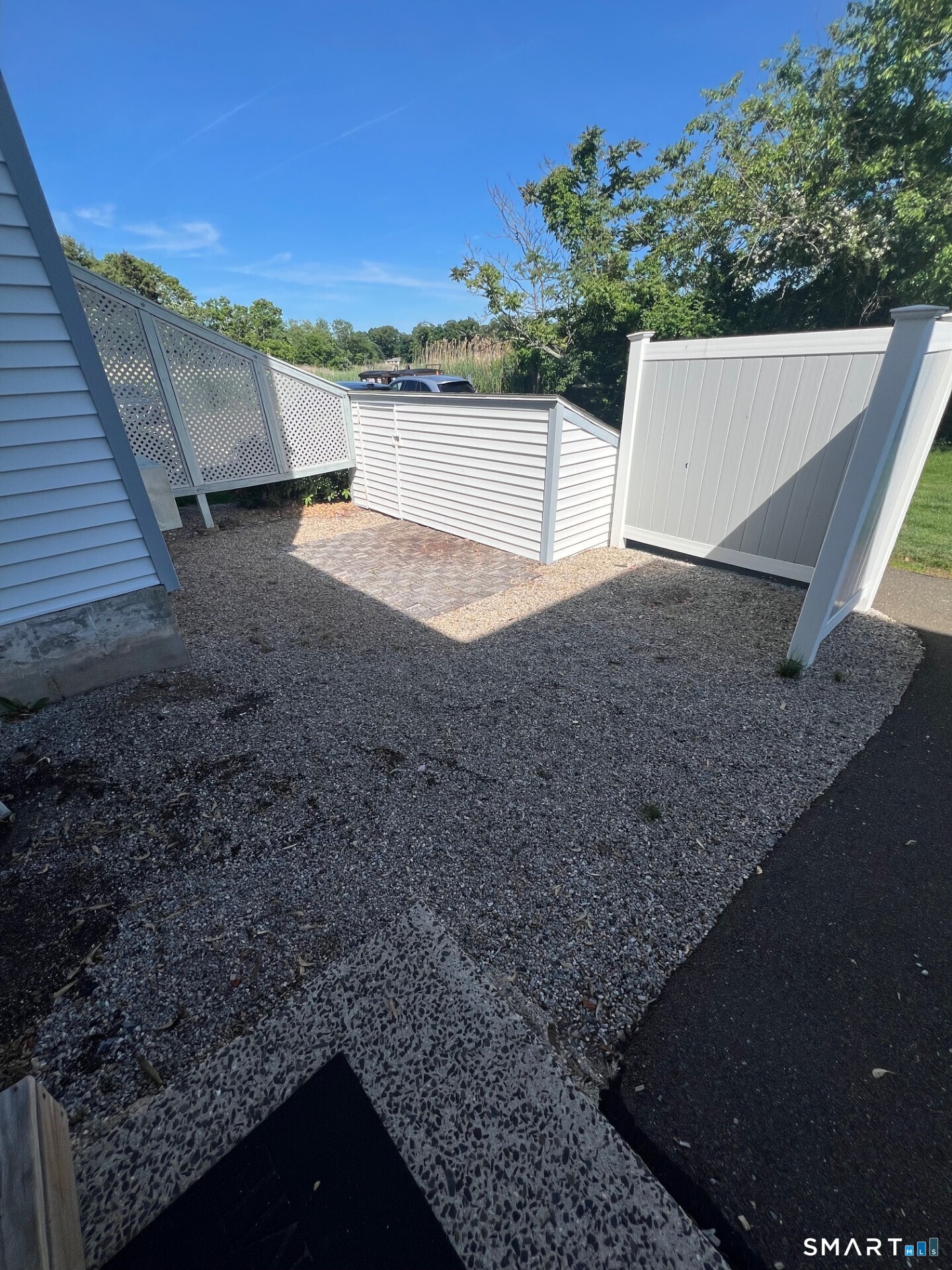 6 Hamre Lane Branford CT 06405