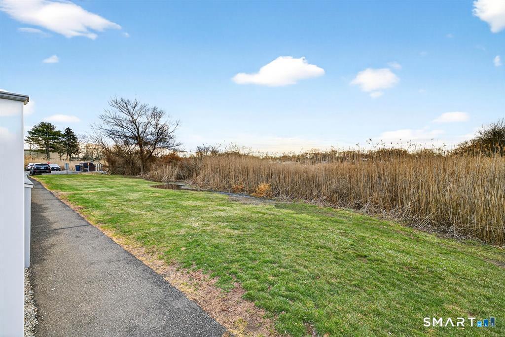 6 Hamre Lane Branford CT 06405