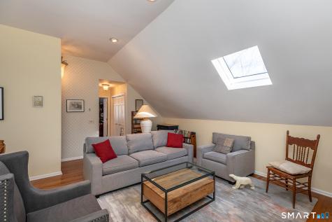 74 Woodbury Hill Woodbury CT 06798