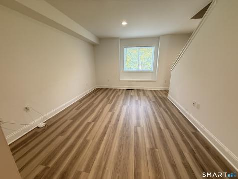 33 Main Street Meriden CT 06451