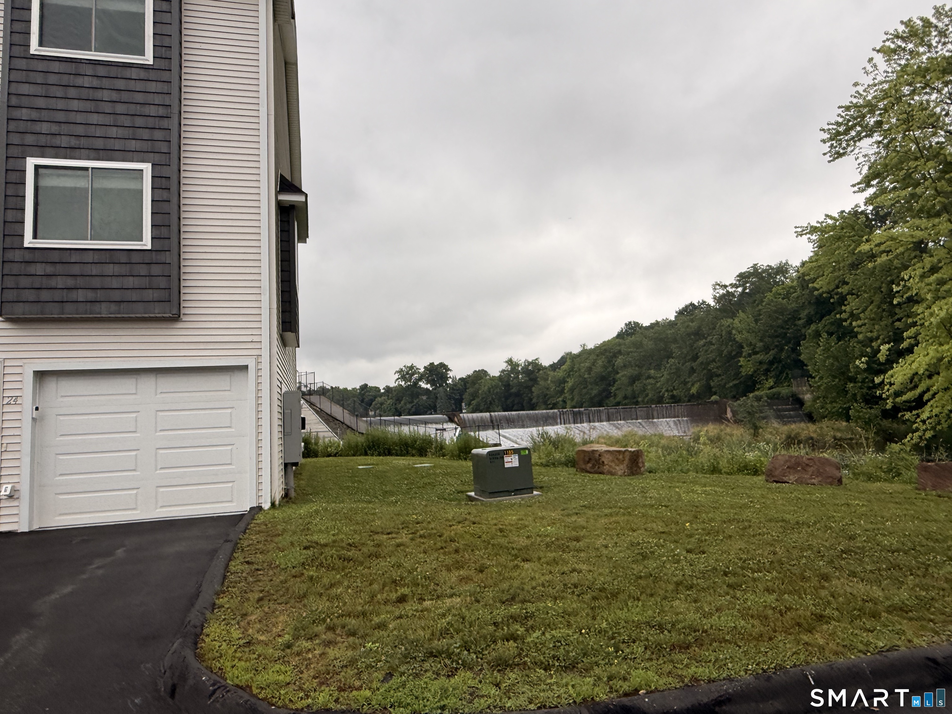 33 Main Street Meriden CT 06451