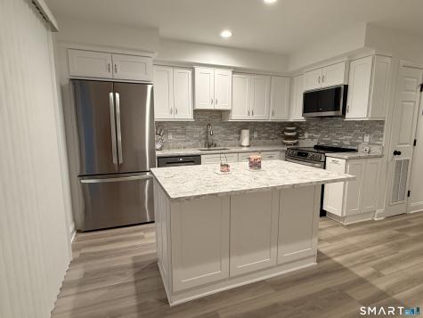 33 Main Street Meriden CT 06451