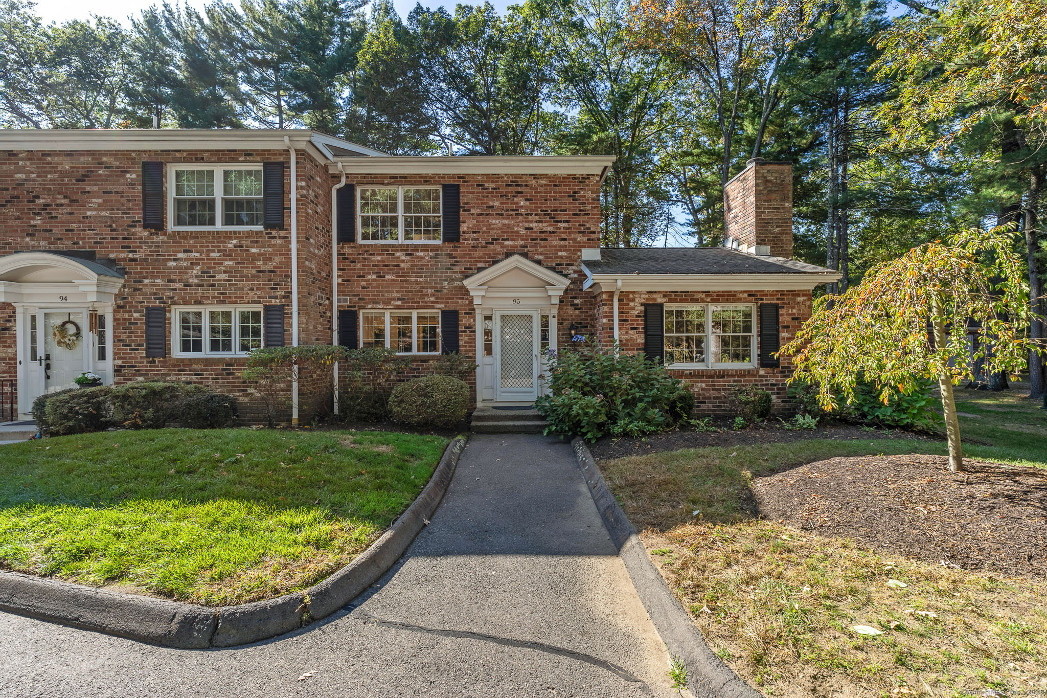 95 Tunxis Village Farmington CT 06032