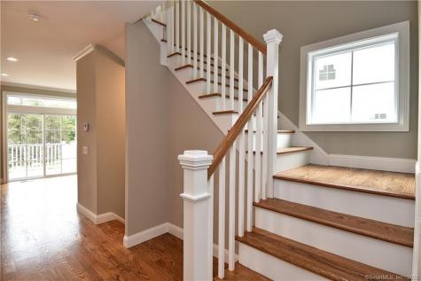 43 Village Crossing East Lyme CT 06357