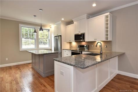 43 Village Crossing East Lyme CT 06357