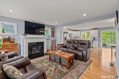 39 Chapman Chase Windsor Locks CT 06096