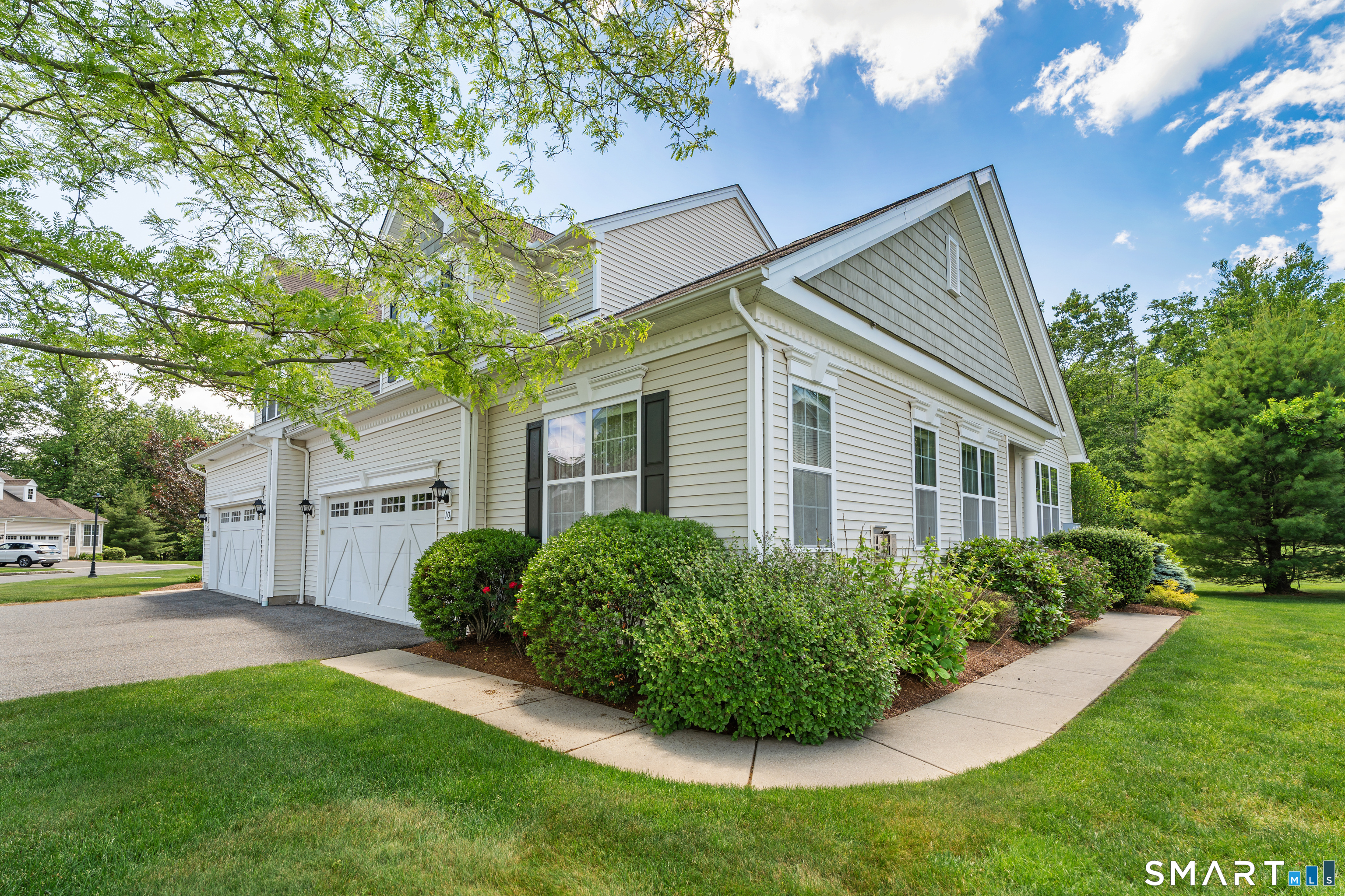 10 Ash Lane Prospect CT 06712