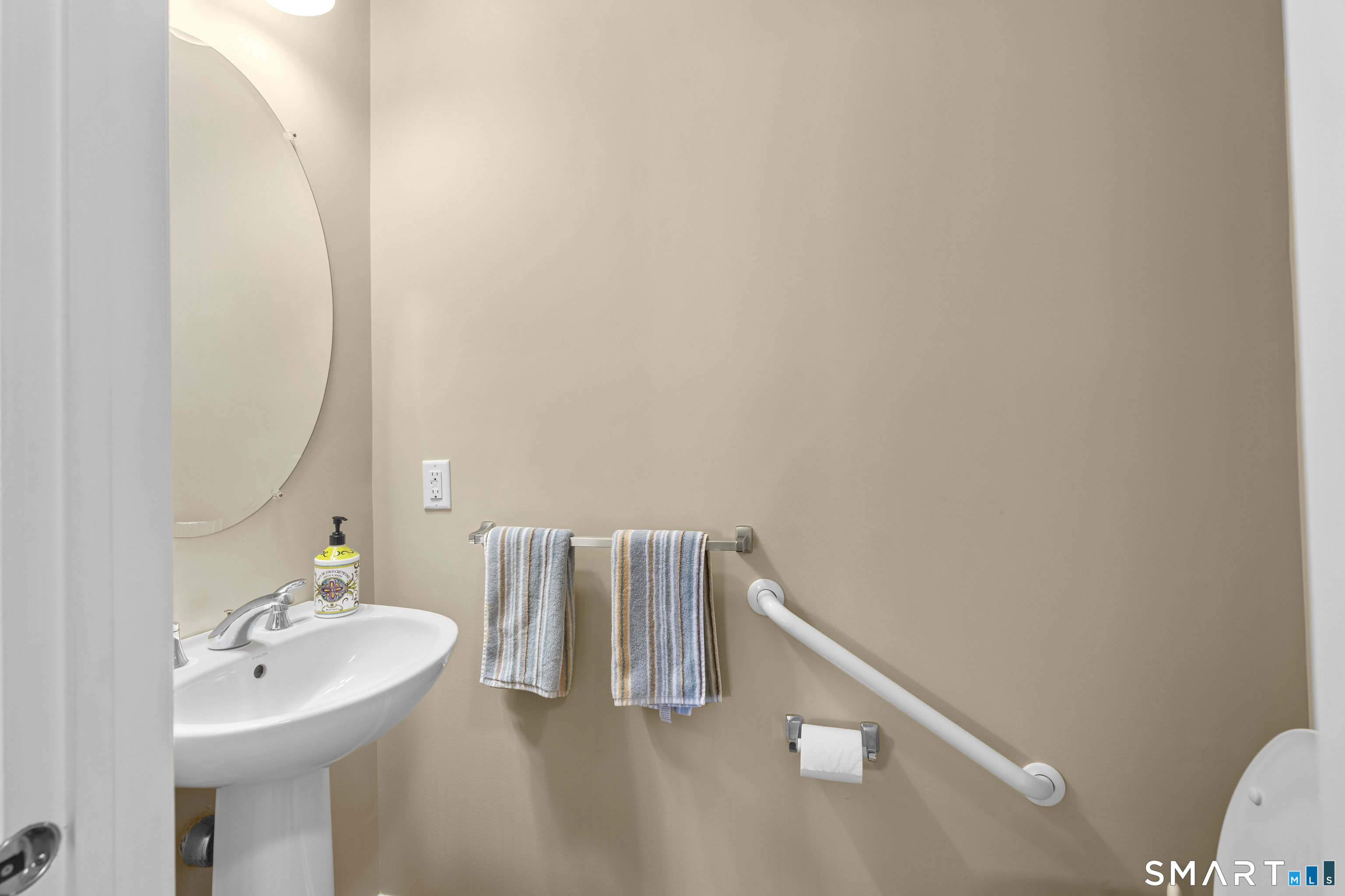 10 Ash Lane Prospect CT 06712
